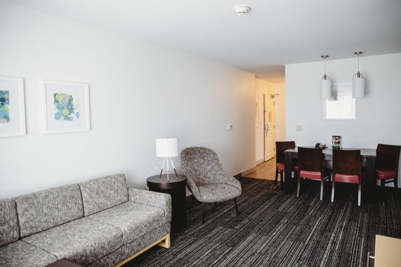 Towneplace Suites By Marriott Aberdeen Melrose Addition Exterior photo